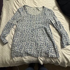 Max Studio Blue and White Floral Blouse